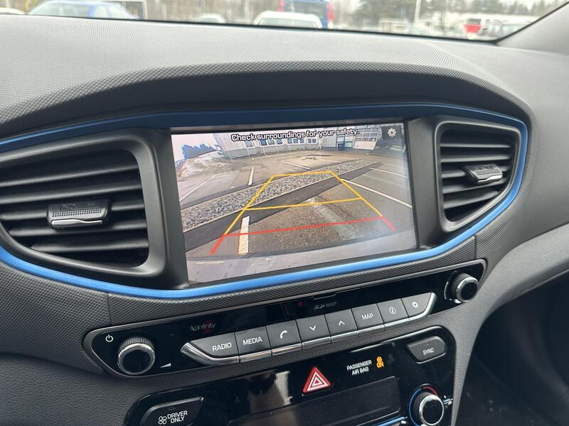 Hyundai IONIQ hybrid vaihtoauto