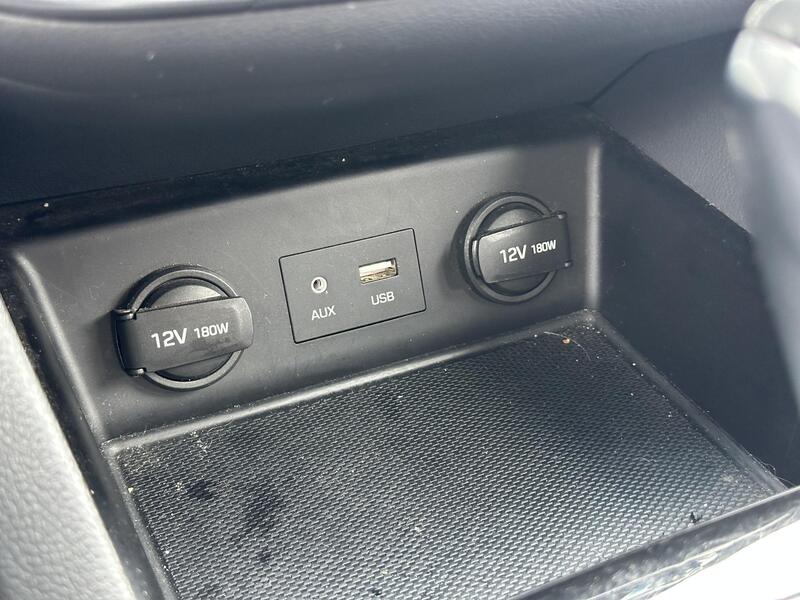 Hyundai IONIQ hybrid vaihtoauto