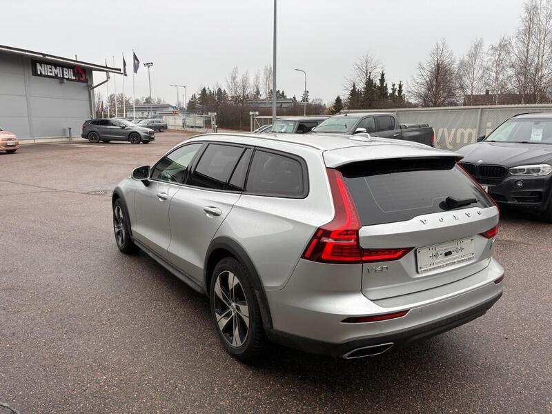 Volvo V60 Cross Country vaihtoauto