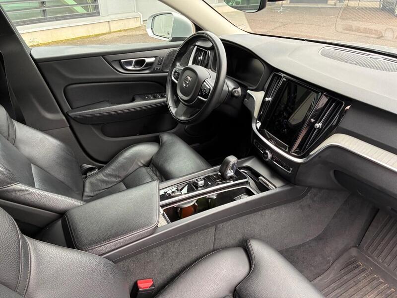 Volvo V60 Cross Country vaihtoauto