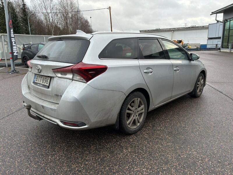 Toyota Auris vaihtoauto