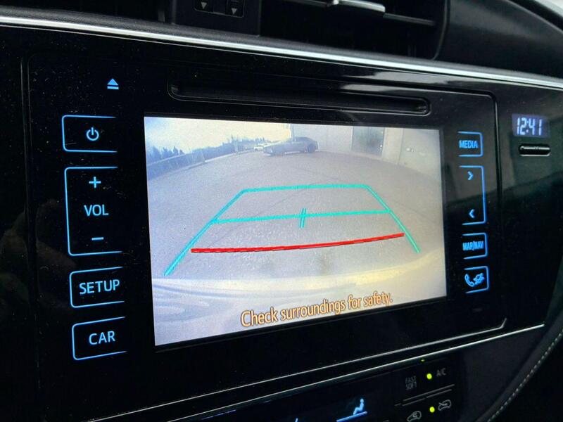 Toyota Auris vaihtoauto