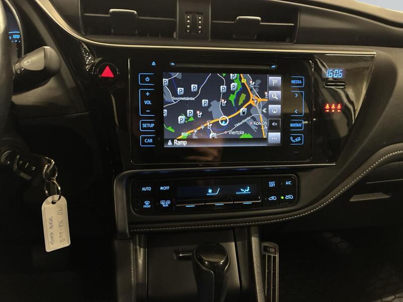 Toyota Auris vaihtoauto