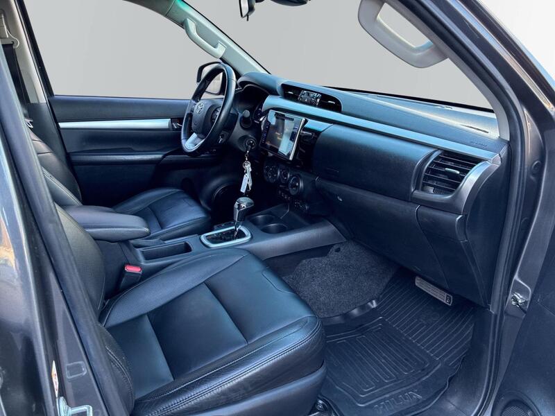 Toyota Hilux vaihtoauto