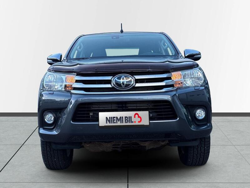 Toyota Hilux vaihtoauto