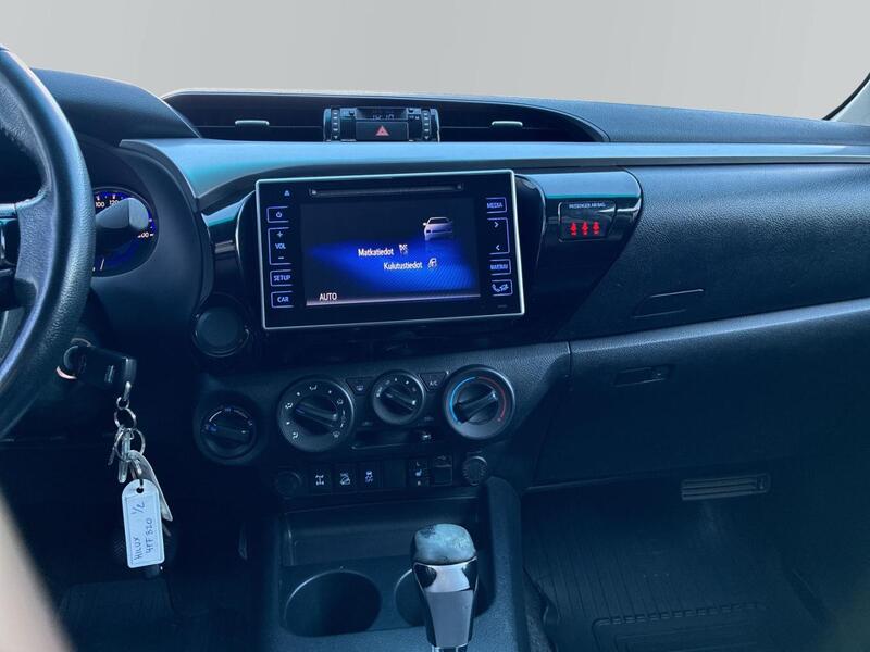 Toyota Hilux vaihtoauto