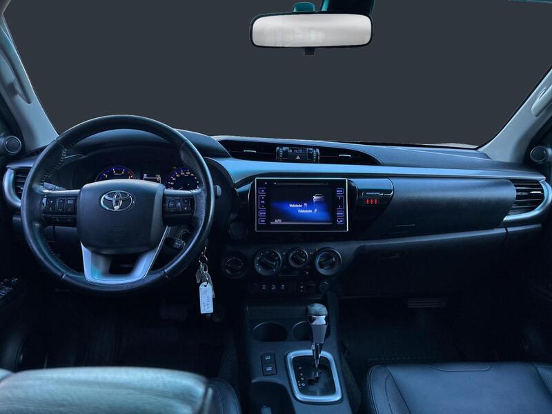 Toyota Hilux vaihtoauto