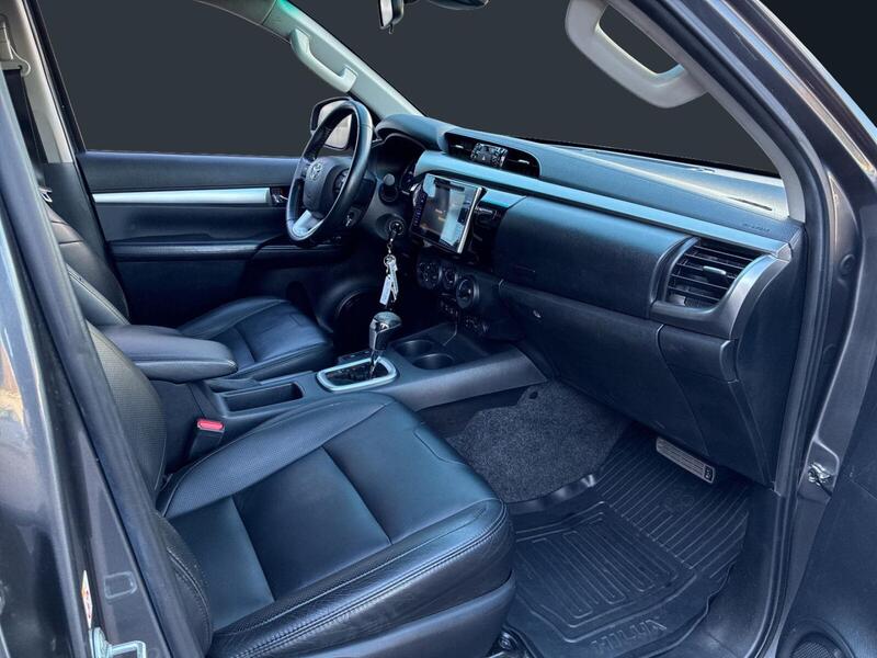 Toyota Hilux vaihtoauto