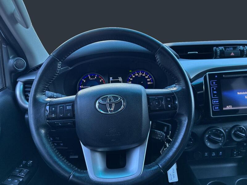 Toyota Hilux vaihtoauto