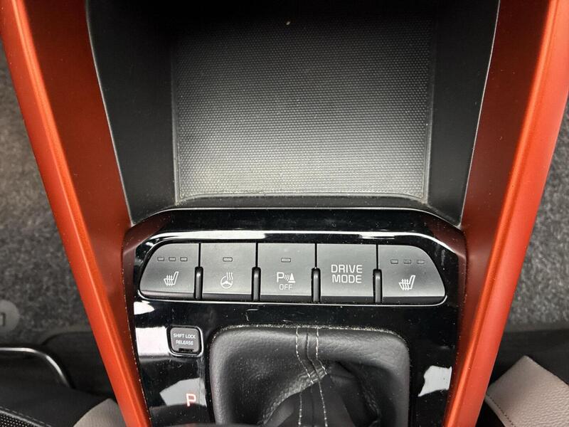 Kia Stonic vaihtoauto