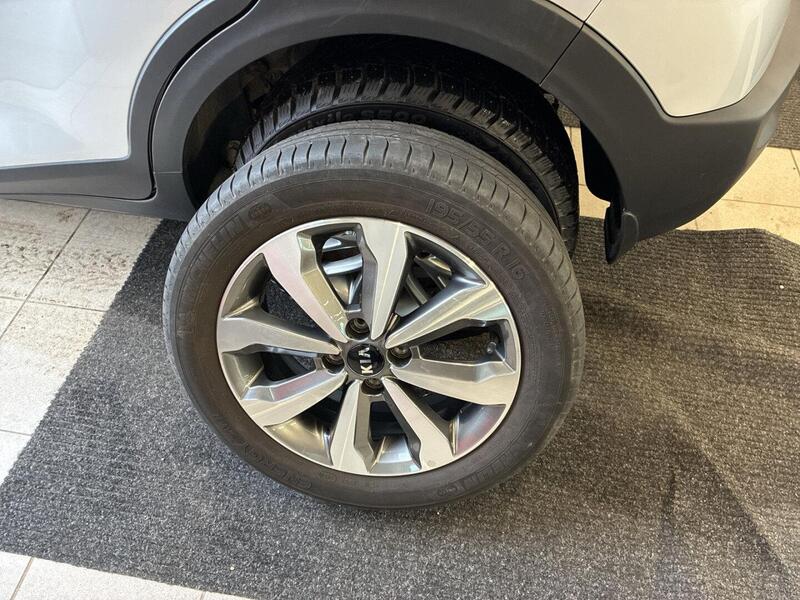 Kia Stonic vaihtoauto