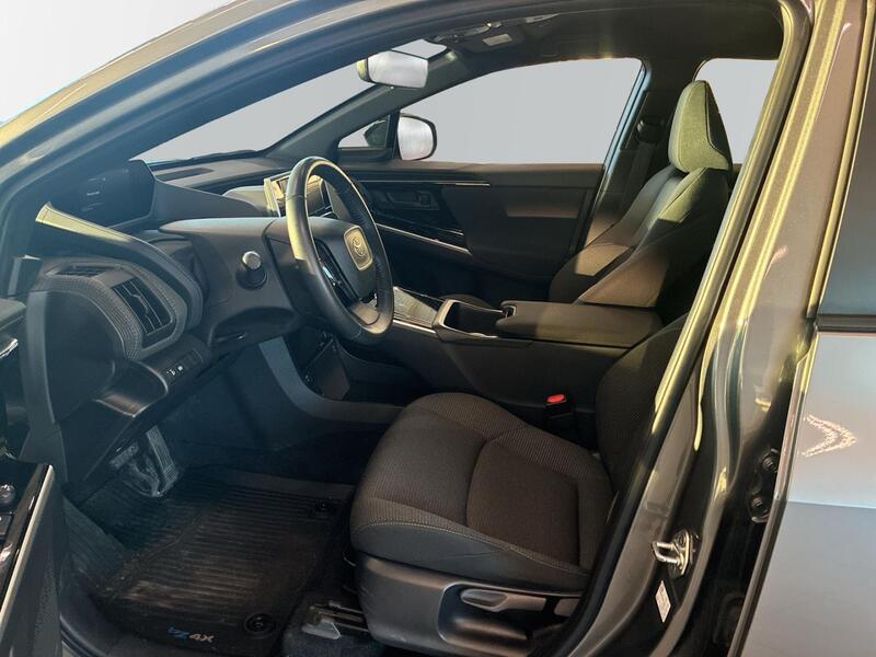 Toyota bZ4X vaihtoauto