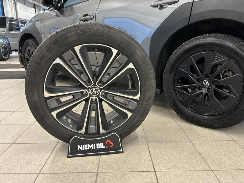 Toyota bZ4X vaihtoauto