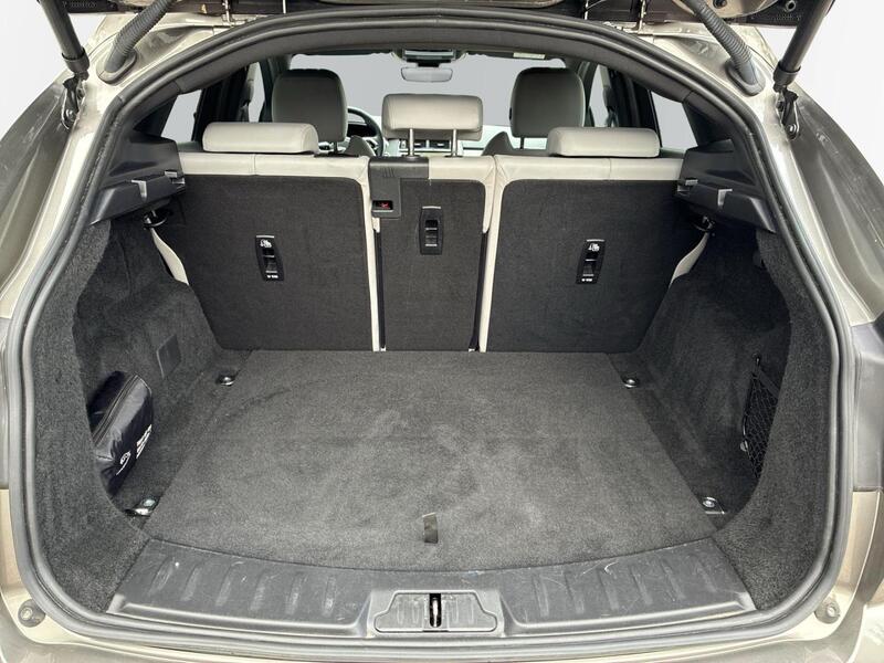 Jaguar E-PACE vaihtoauto