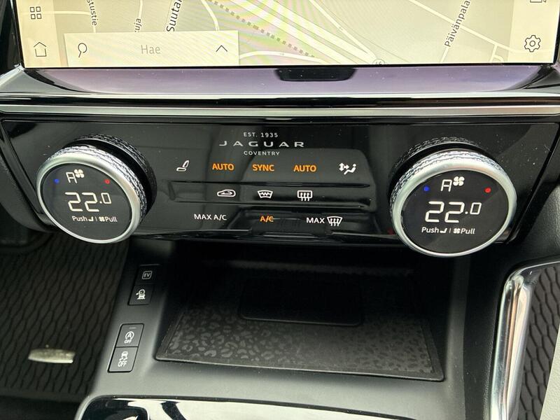 Jaguar E-PACE vaihtoauto