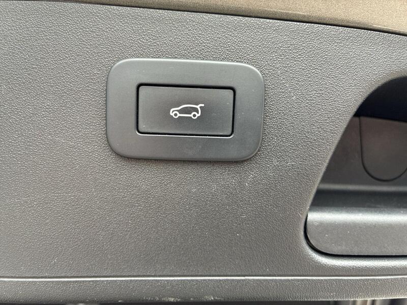 Jaguar E-PACE vaihtoauto