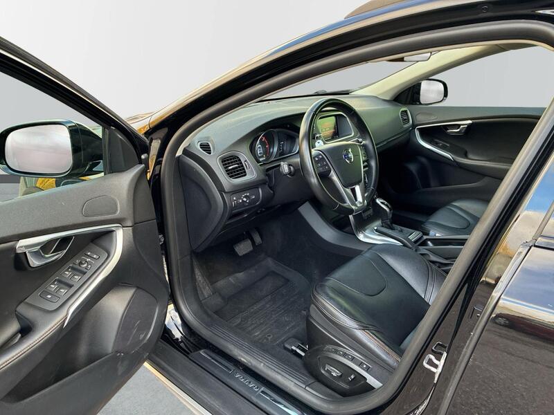 Volvo V40 Cross Country vaihtoauto