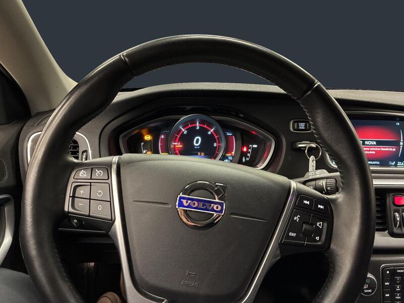 Volvo V40 Cross Country vaihtoauto