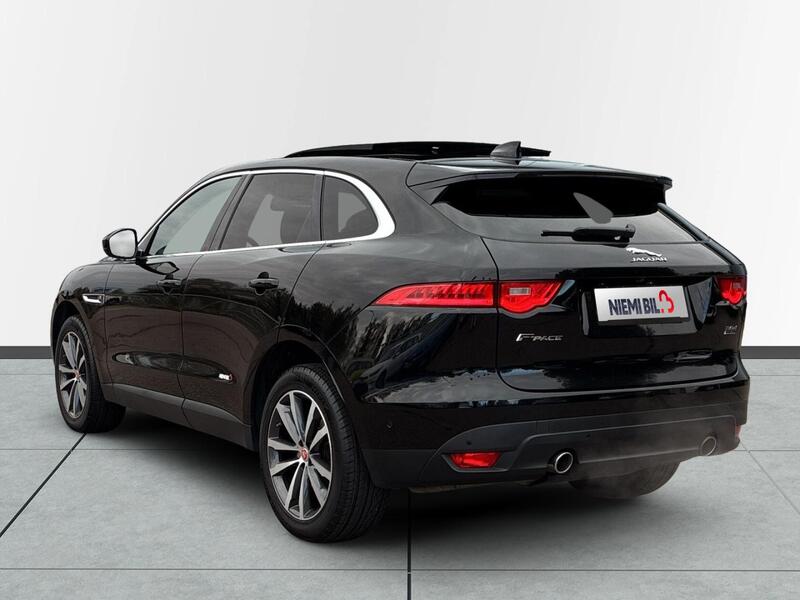 Jaguar F-PACE vaihtoauto