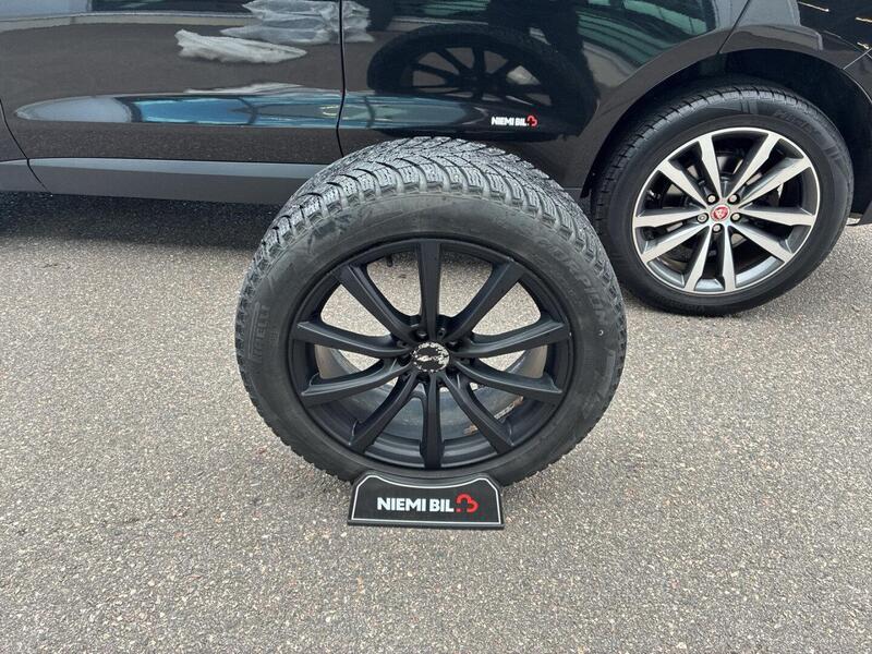 Jaguar F-PACE vaihtoauto