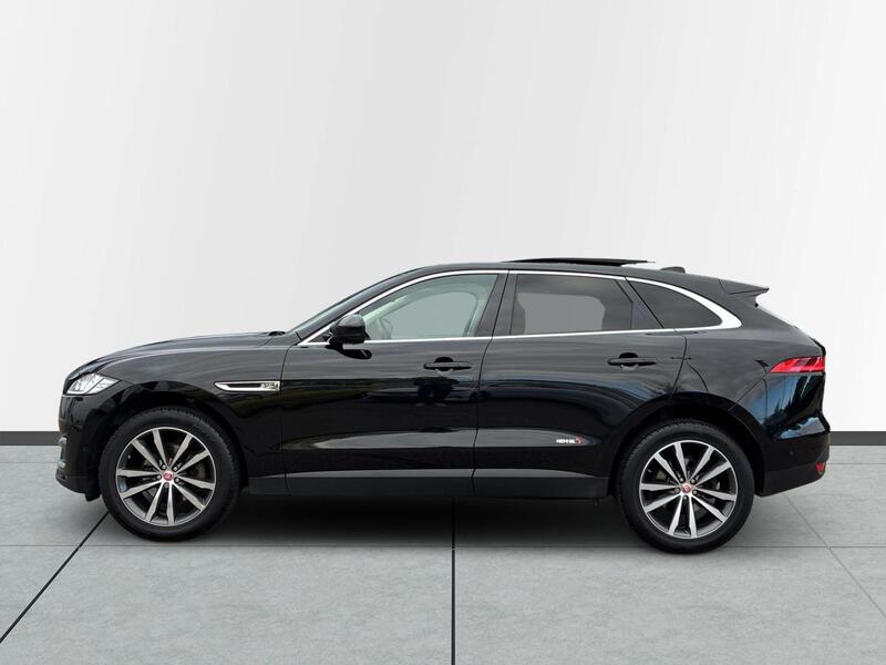 Jaguar F-PACE vaihtoauto