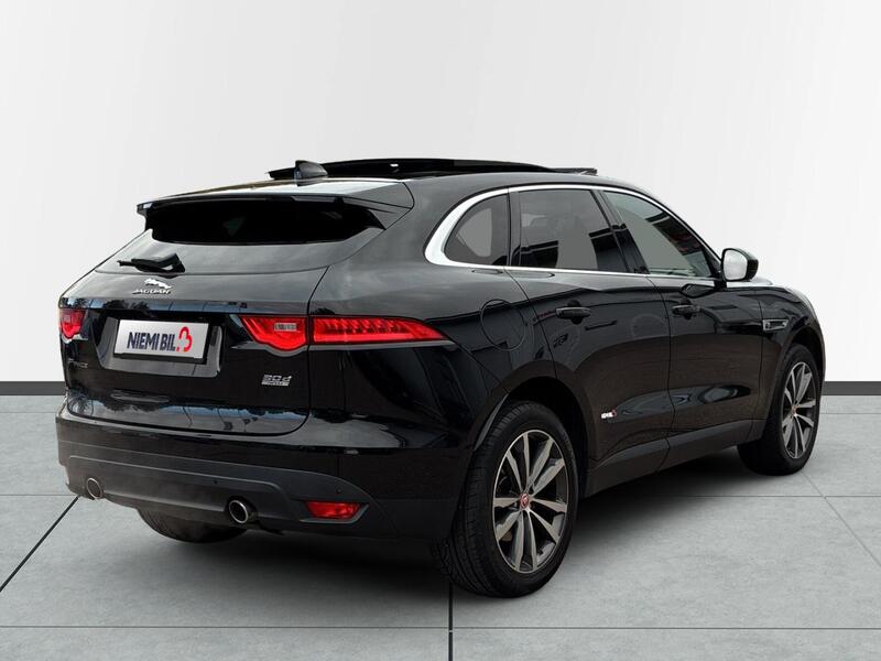Jaguar F-PACE vaihtoauto