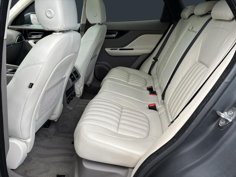 Jaguar F-PACE vaihtoauto