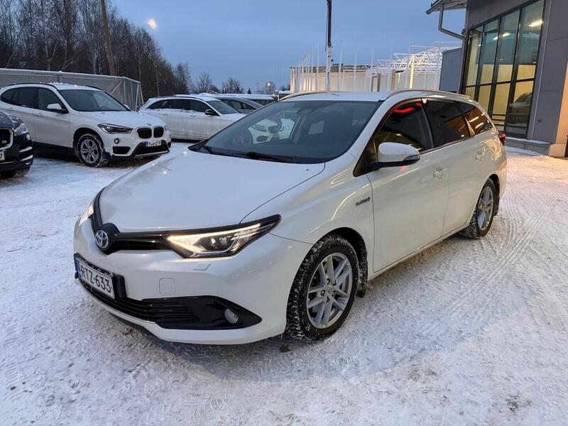 Toyota Auris vaihtoauto