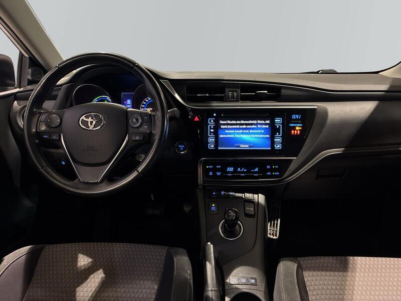 Toyota Auris vaihtoauto