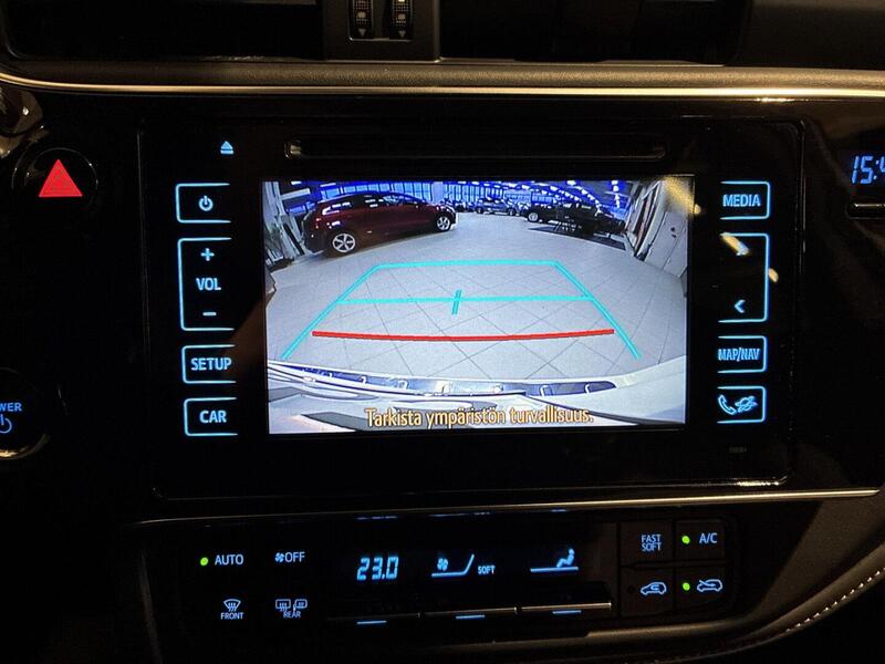 Toyota Auris vaihtoauto