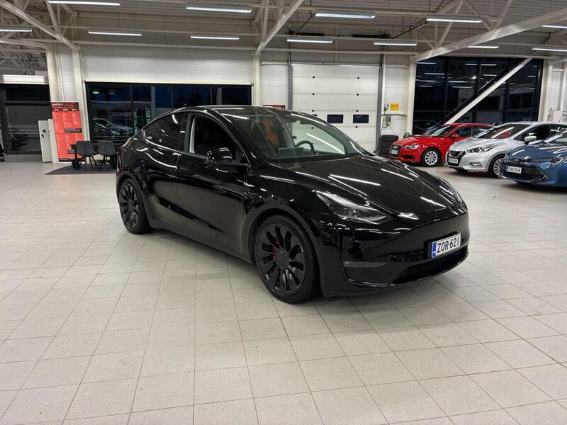 Tesla Model Y vaihtoauto
