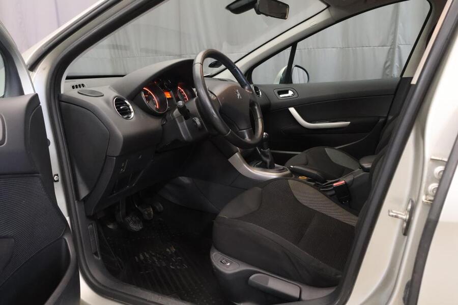 Peugeot 308 vaihtoauto