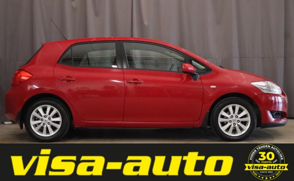 Toyota Auris vaihtoauto