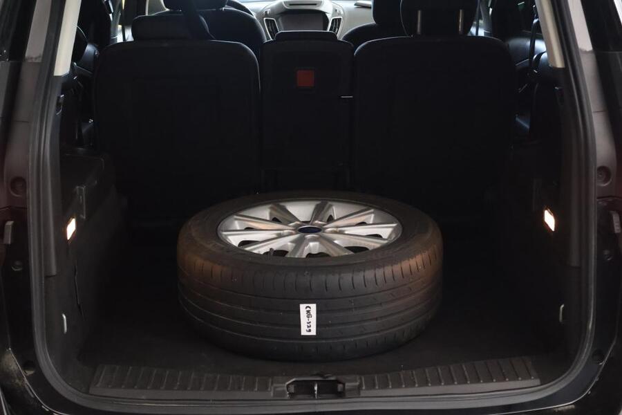 Ford C-MAX vaihtoauto