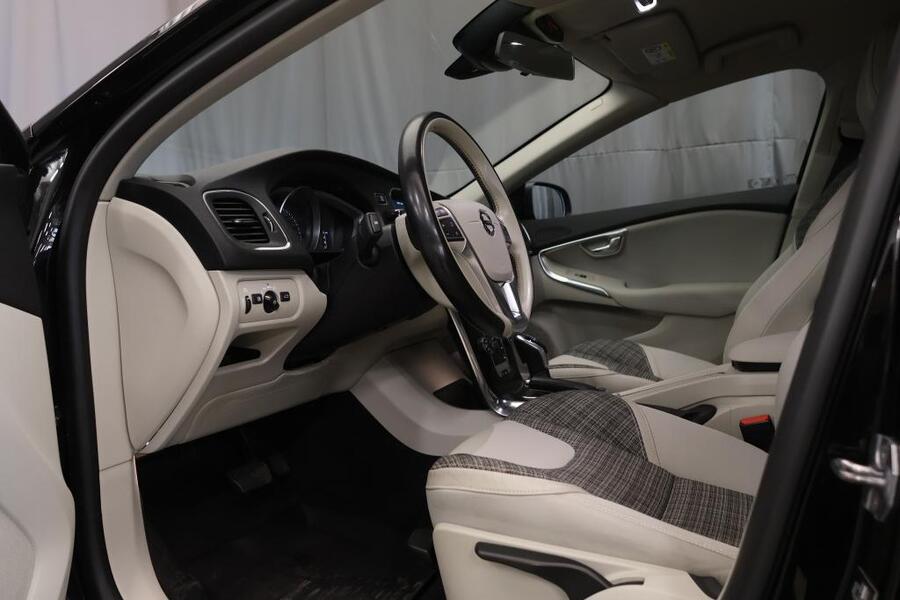 Volvo V40 vaihtoauto