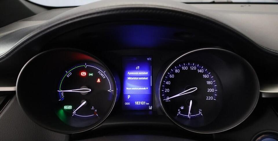 Toyota C-HR vaihtoauto