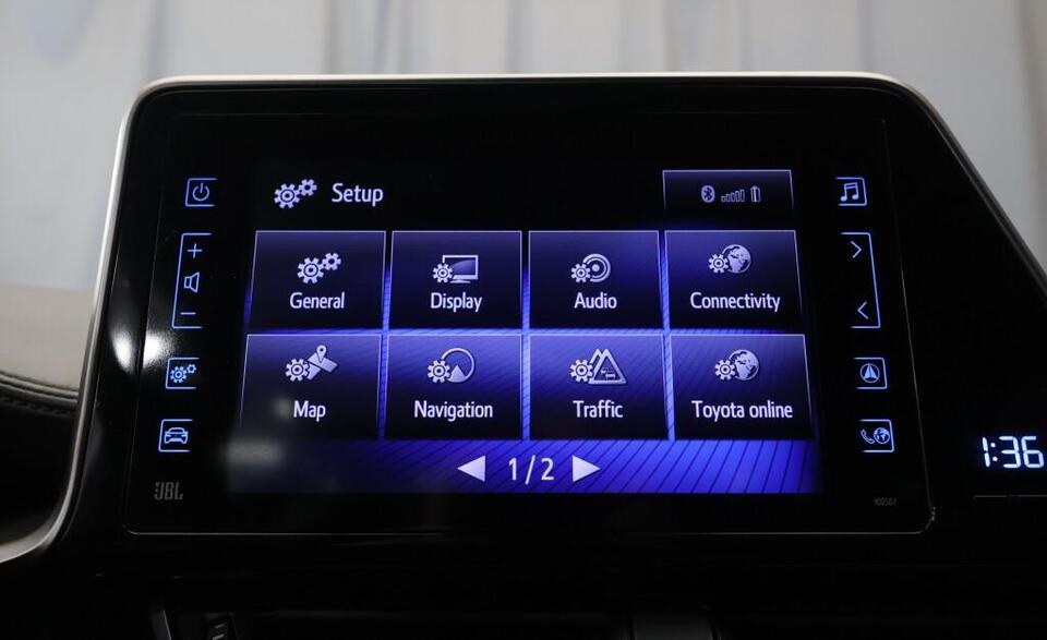 Toyota C-HR vaihtoauto