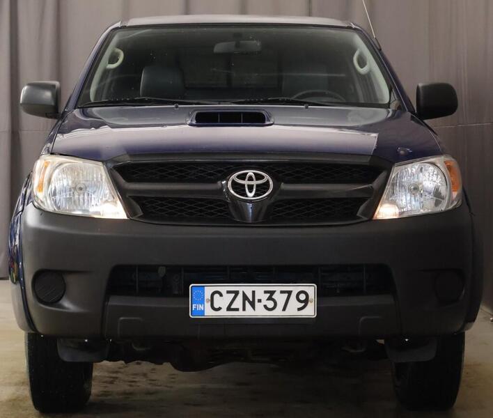Toyota Hilux vaihtoauto