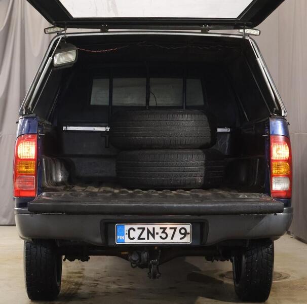 Toyota Hilux vaihtoauto