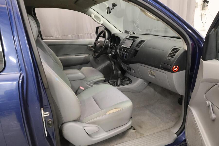 Toyota Hilux vaihtoauto