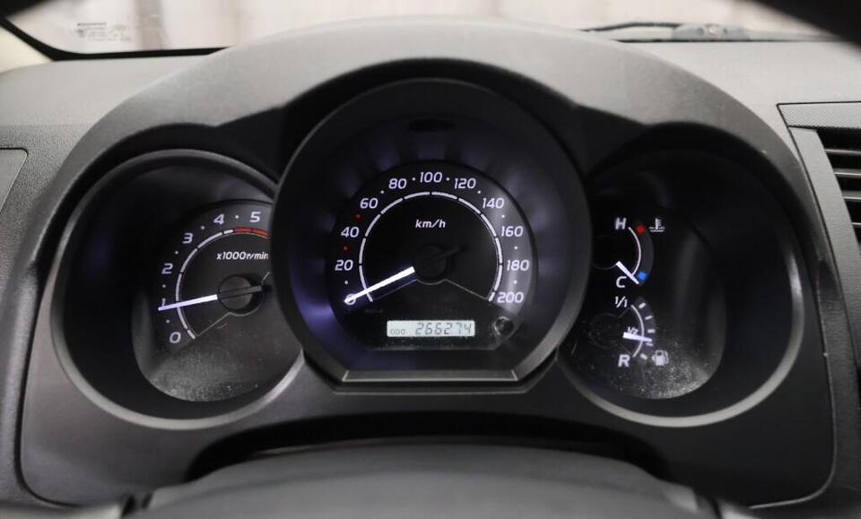 Toyota Hilux vaihtoauto