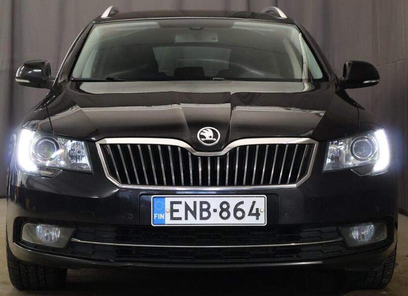 Skoda Superb vaihtoauto