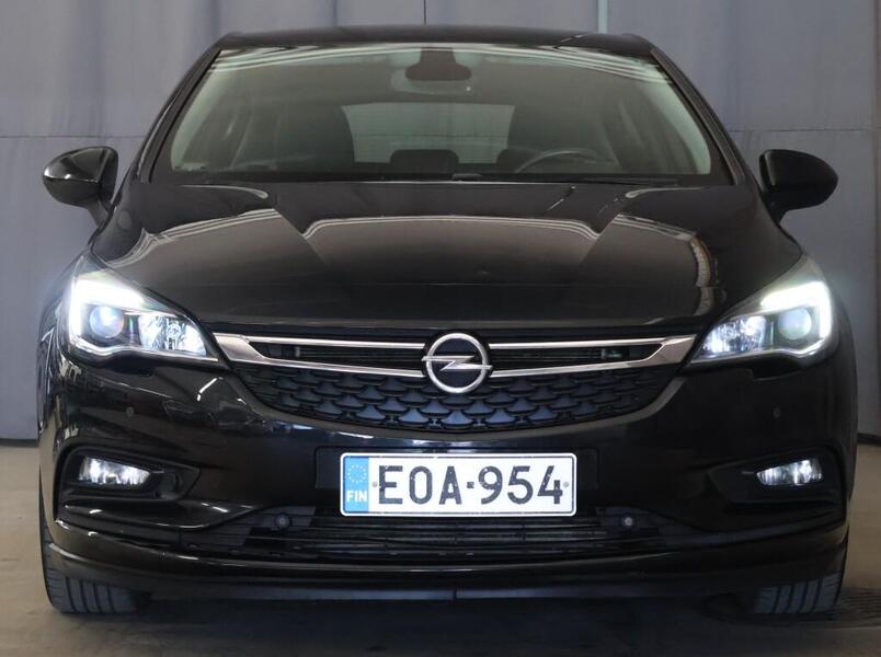 Opel Astra vaihtoauto