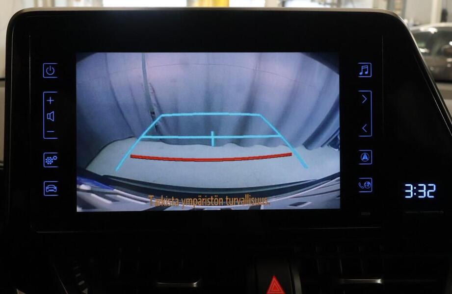 Toyota C-HR vaihtoauto