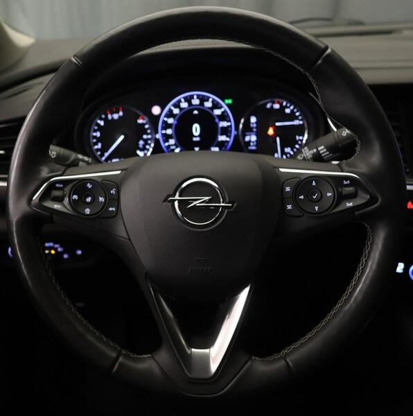 Opel Insignia vaihtoauto