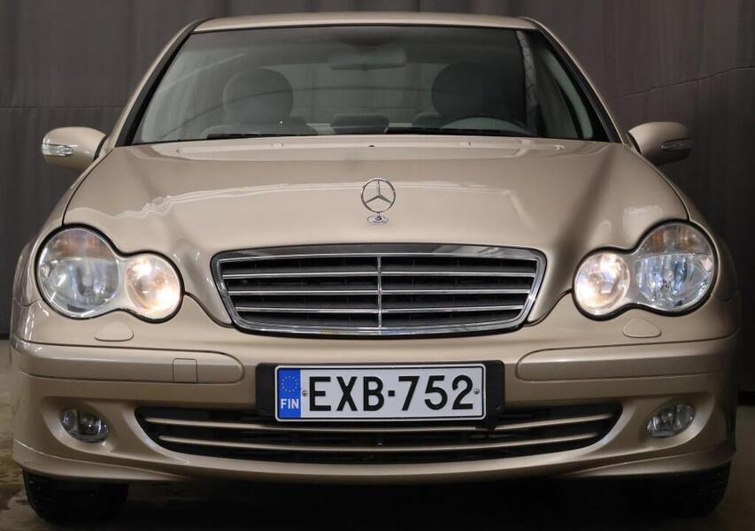 Mercedes-Benz C vaihtoauto