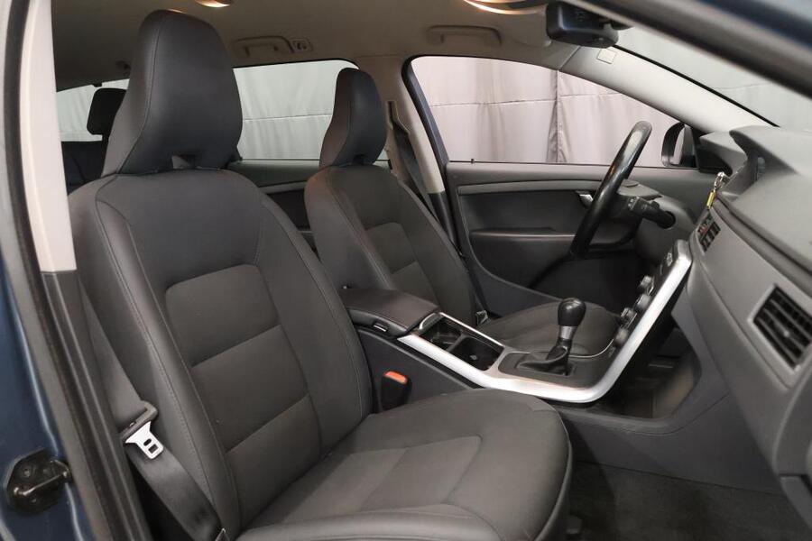 Volvo V70 vaihtoauto