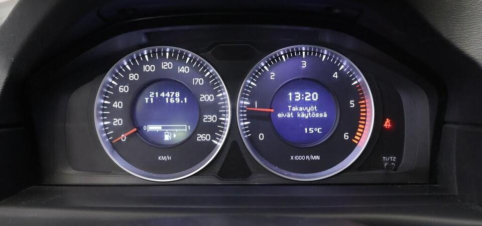 Volvo V70 vaihtoauto