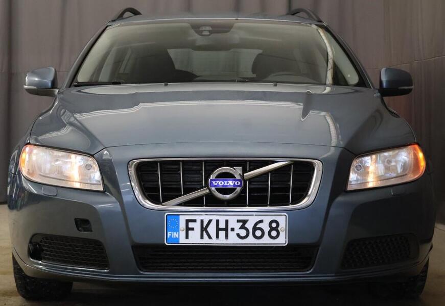 Volvo V70 vaihtoauto