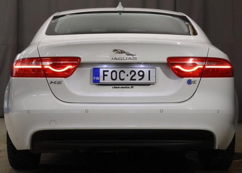 Jaguar XE vaihtoauto